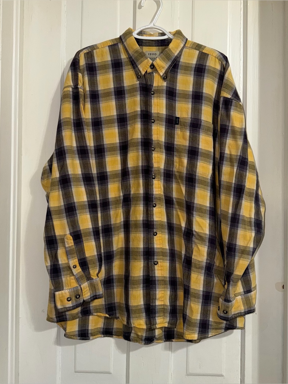 IZOD Women’s size 1X shirt Yellow Plaid Button-Down Shirt